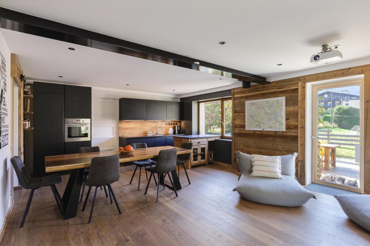 Chalet Benoit - Modern 8 Pax Free Parking Mountain View - By Cozee