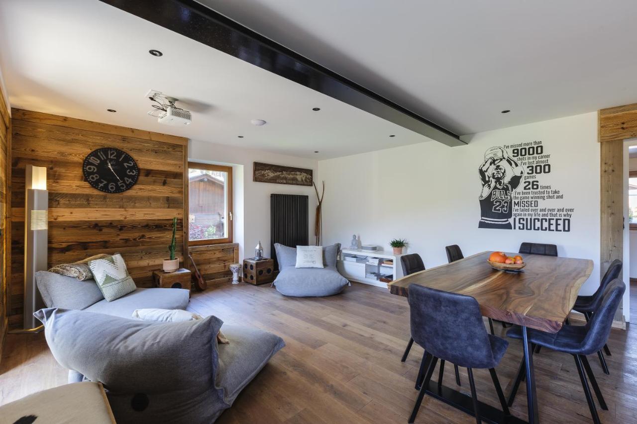 Chalet Benoit - Modern 8 Pax Free Parking Mountain View - By Cozee *