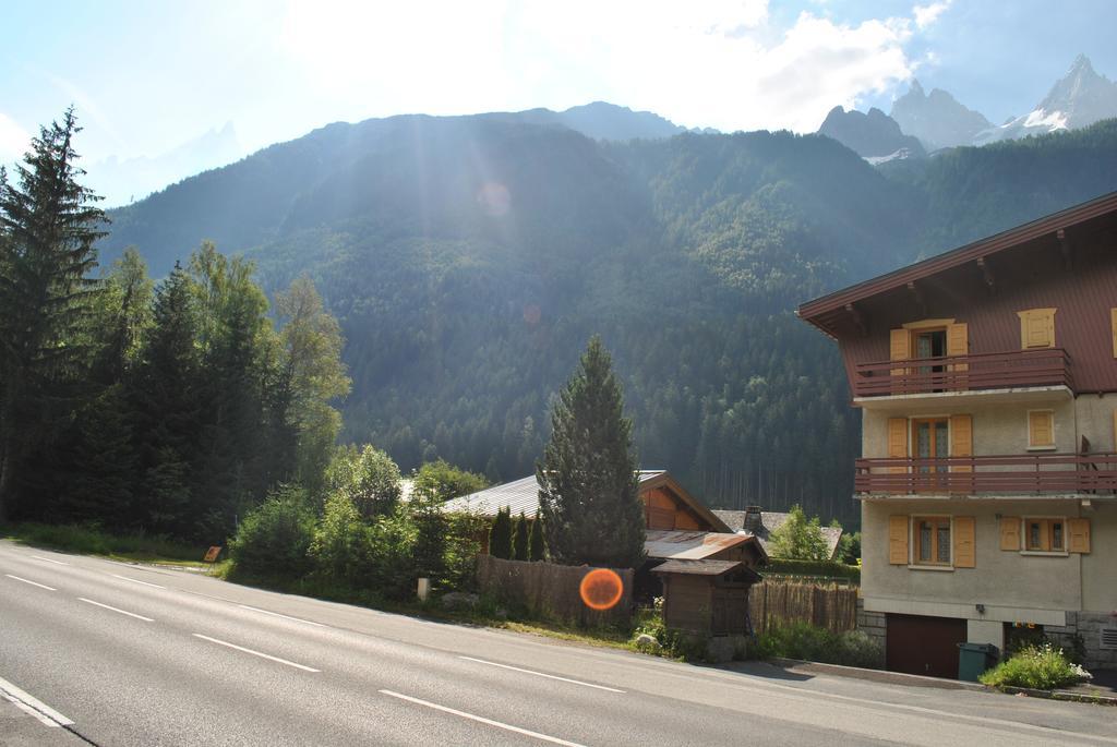 Fleur Des Neiges Hostel *