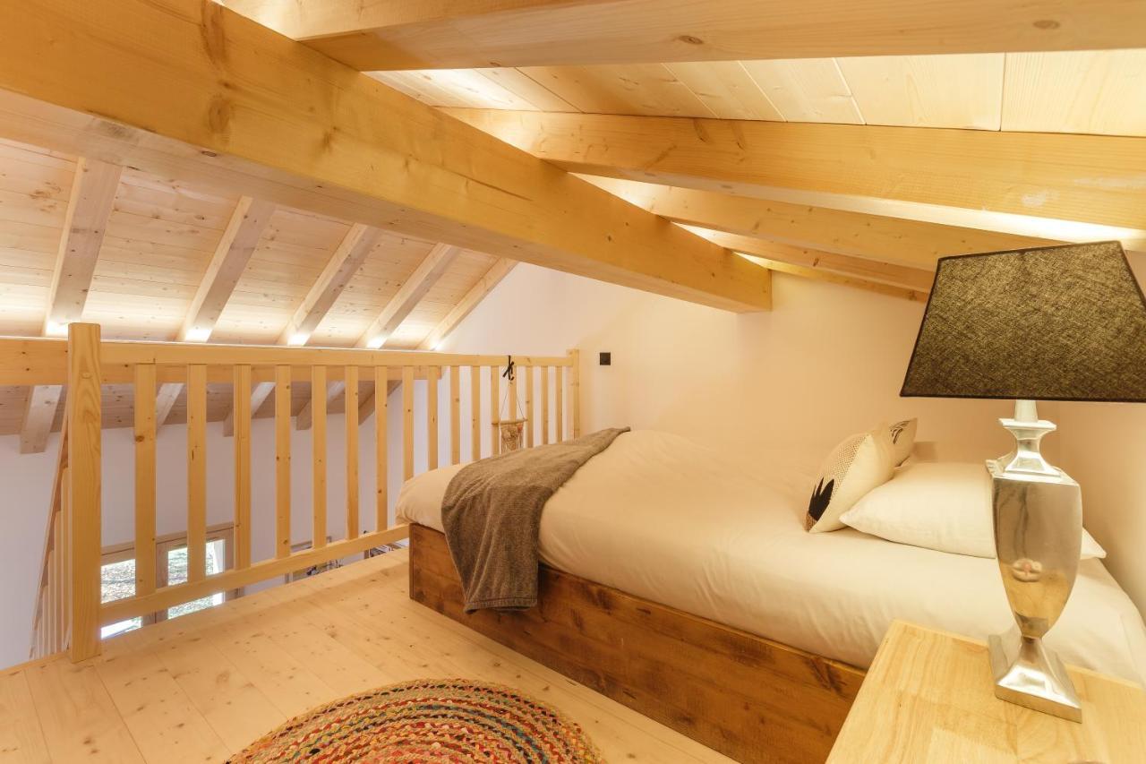Chalet Benoit - Modern 8 Pax Free Parking Mountain View - By Cozee *