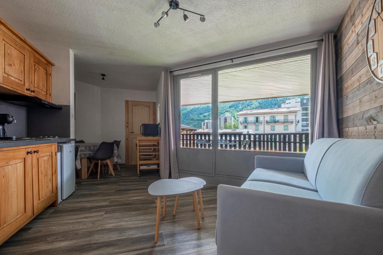 Superbe Avec Parking Gratuit En Centre Et Aux Pieds Des Pistes Apartment