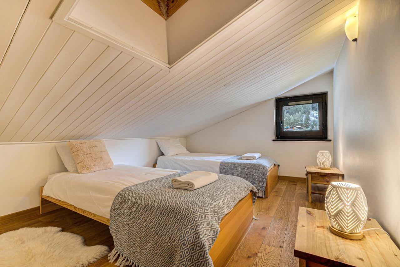 Les Drus - Alpes Travel - - Sleeps 6 Apartment Chamonix