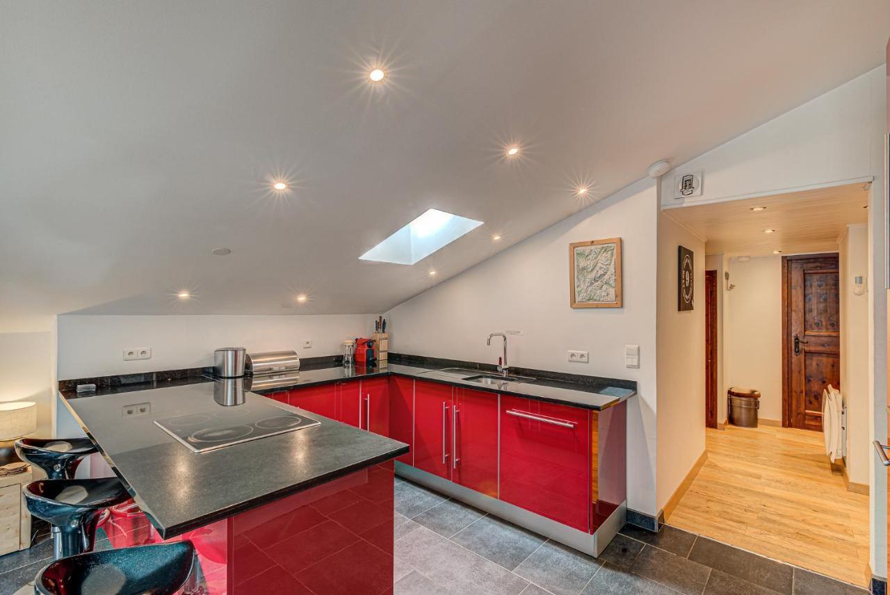 Les Drus - Alpes Travel - - Sleeps 6 Apartment Chamonix