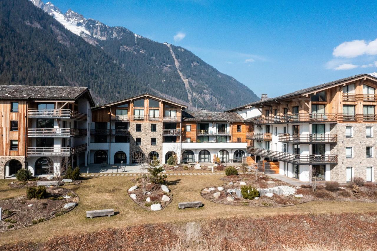 Le Gui - By Emerald Chamonix