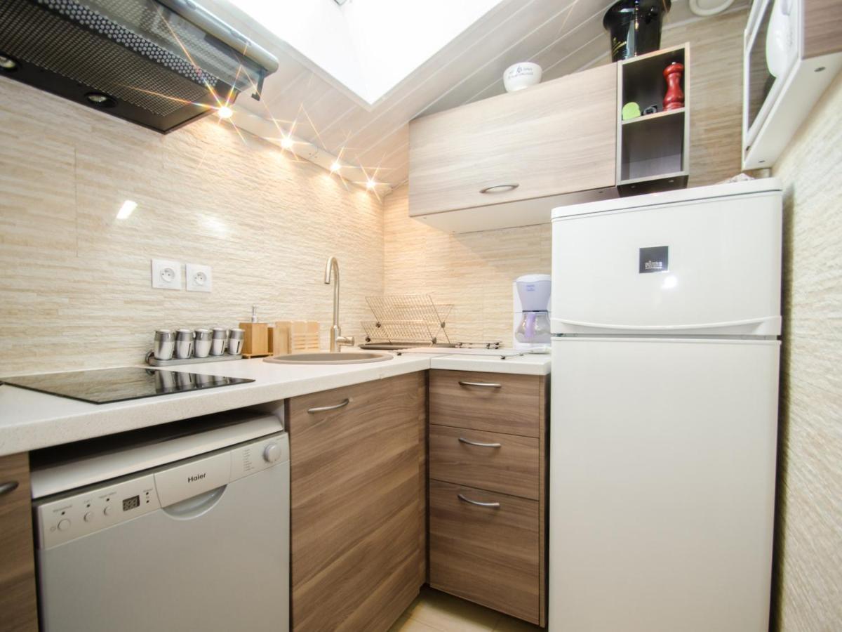 Avec Balcon, Parking Et Wifi A - Fr-1-343-214 *