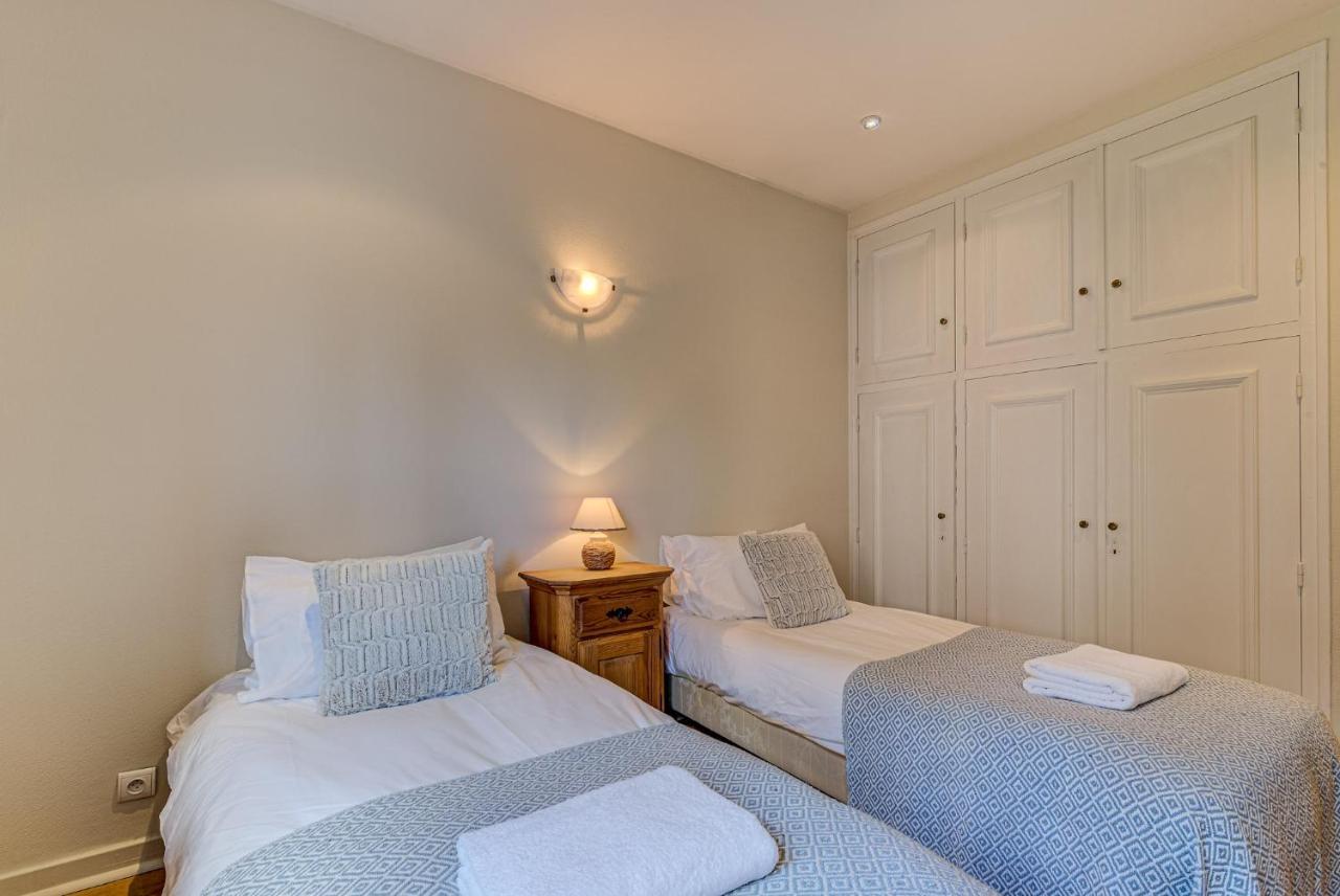 Apartment President - Alpes Travel - Central Chamonix - Sleeps 12 Chamonix