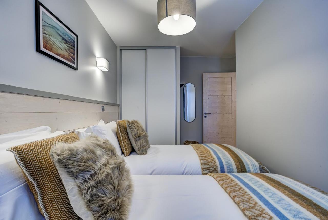 Apartment White Pearl *