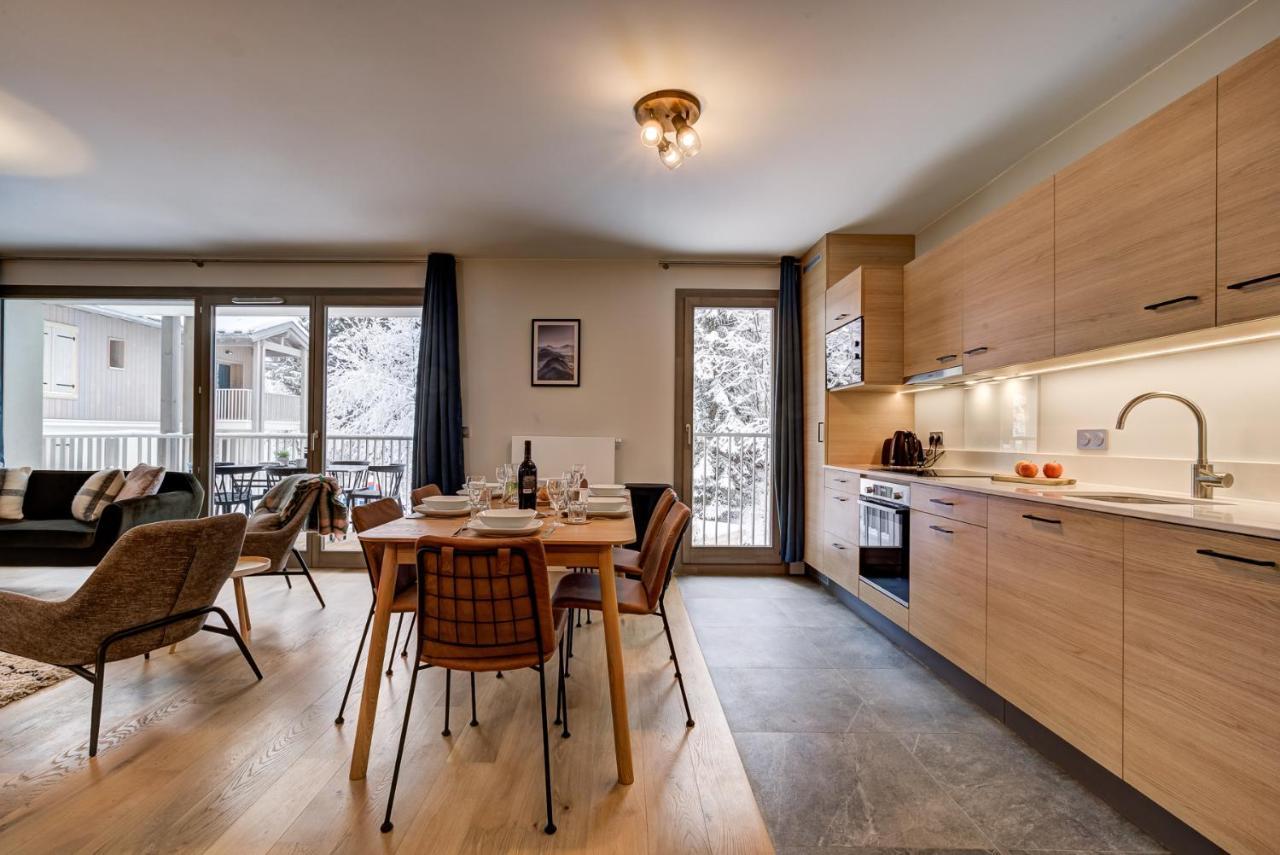 White Pearl Apartment