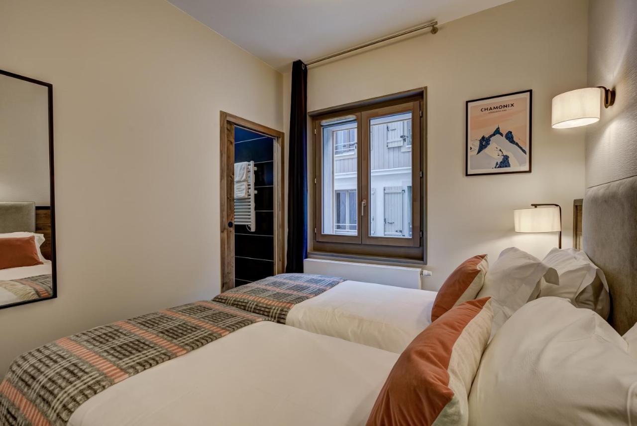 Apartment White Pearl