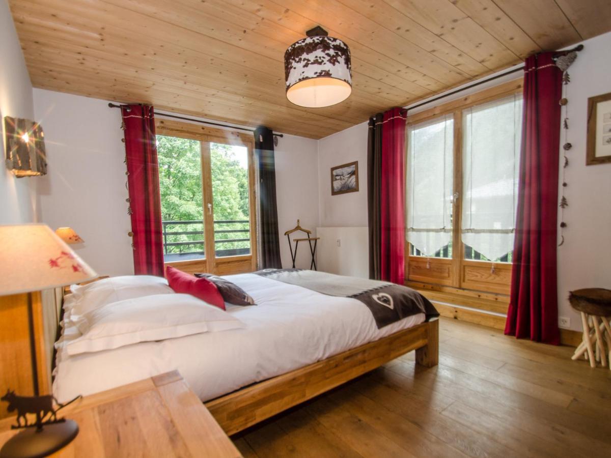 Superbe 3 Etoiles A Chamonix, 2 Chambres, Balcon, Cheminee Deco, Parking Et Wi-fi - Fr-1-343-197 Apartment *