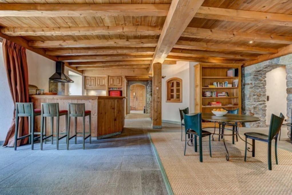 Apartment Spacious 3-bed In The Heart Of Chamonix