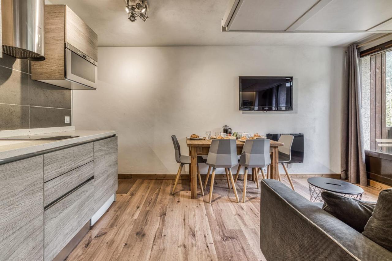 Aiguille Du Grepon - Bright In The Heart Of Apartment Chamonix