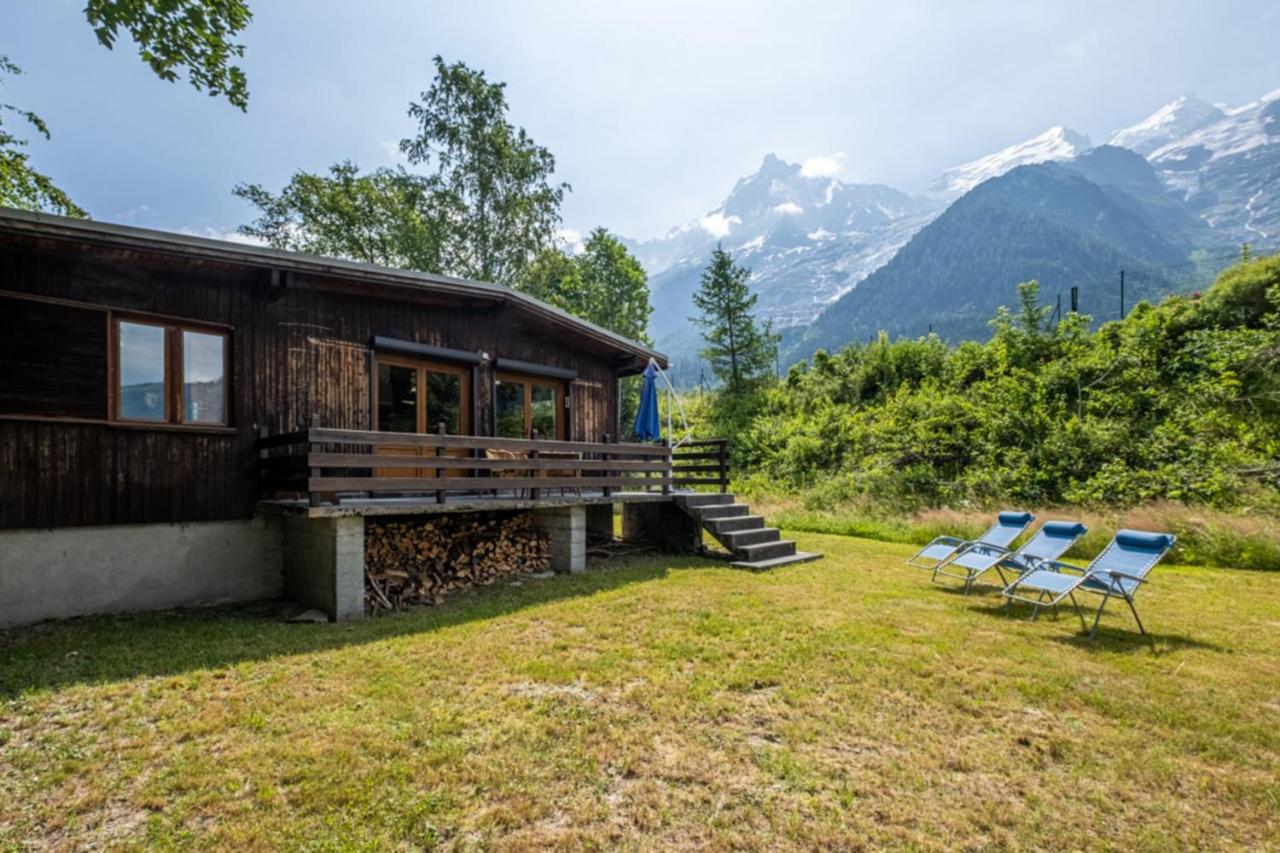 Rustic With Garden In Chalet *