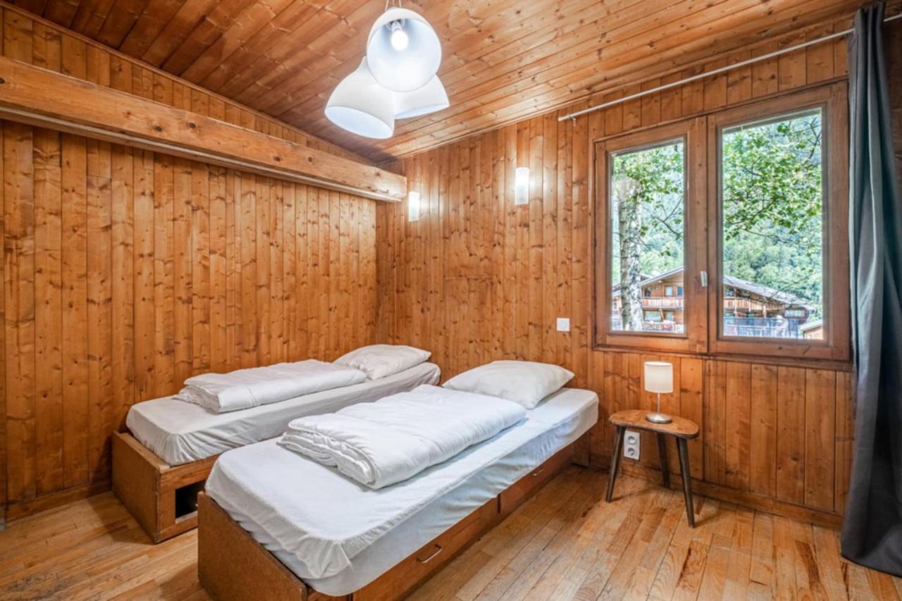 Chalet Rustic With Garden In