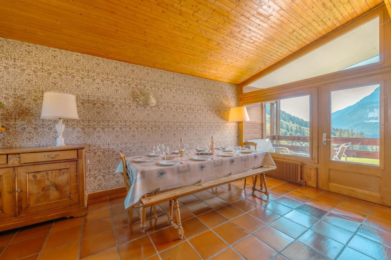 Corzelet In - Out - Happy Chalet