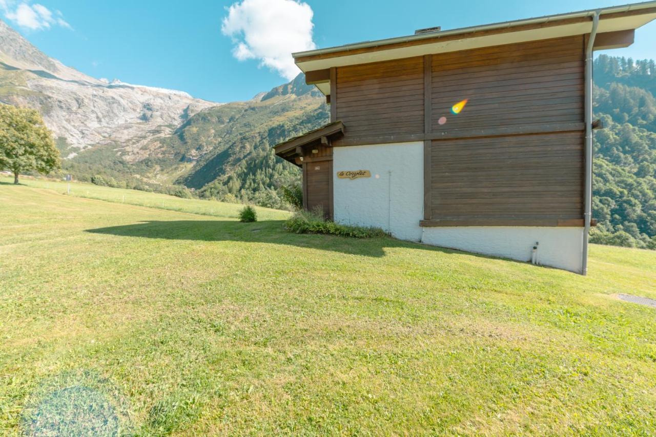 Corzelet In - Out - Happy Chalet