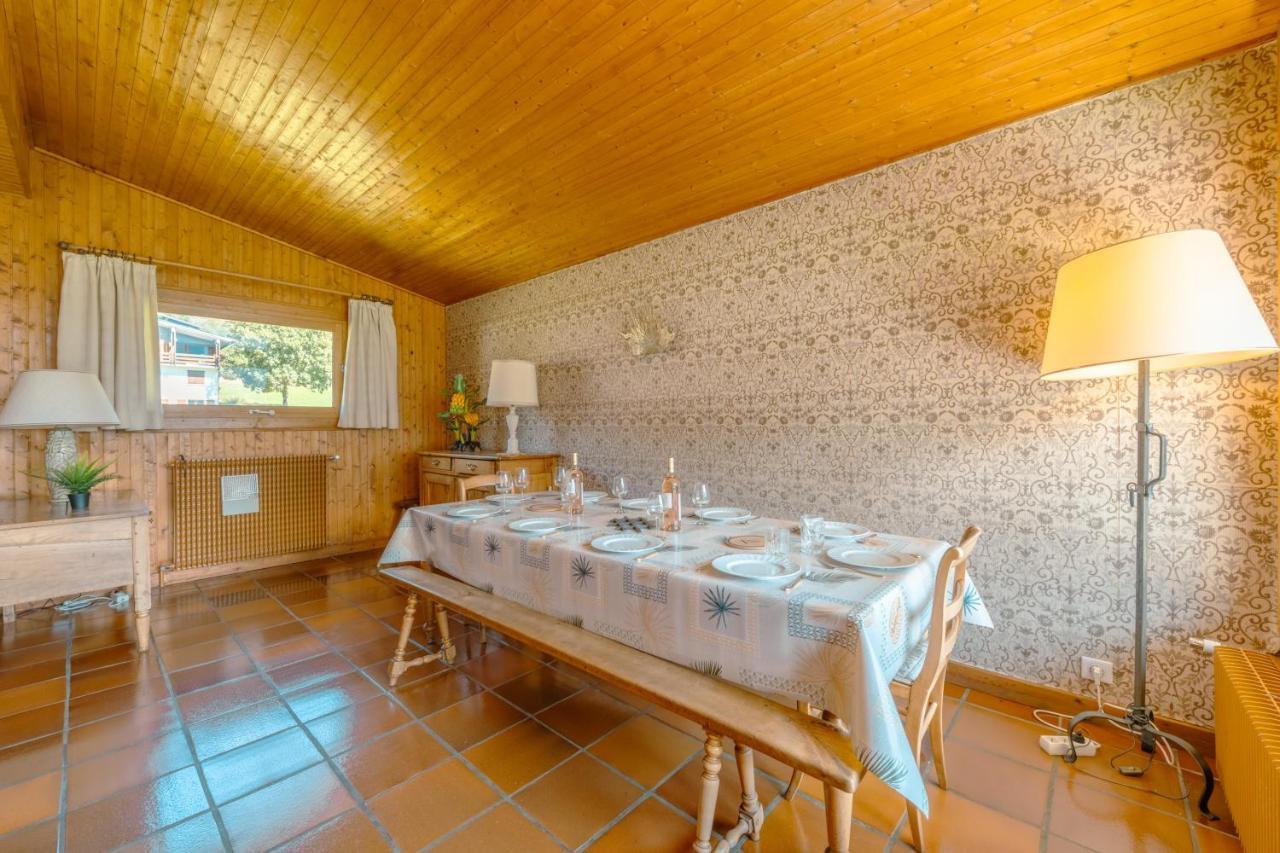 Chalet Corzelet In - Out - Happy