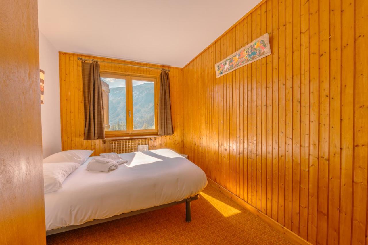 Corzelet In - Out - Happy Chalet