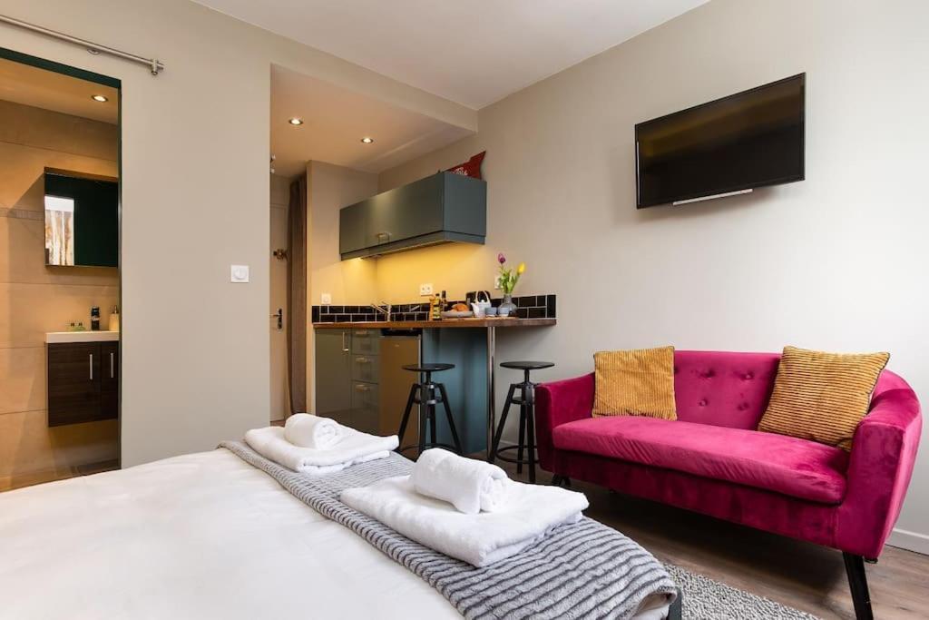 Beautiful Cosy, Modern In Centre Appartement