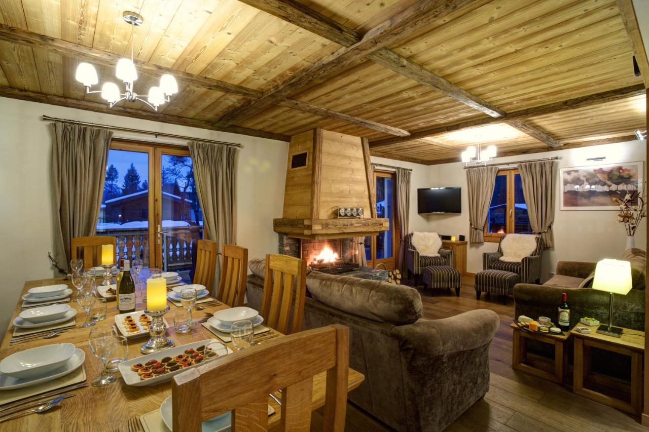 Cristalliers - 5 Bedroom Luxury In With Log Fire And Hot Tub Chalet