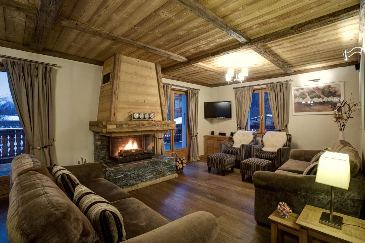 Cristalliers - 5 Bedroom Luxury In With Log Fire And Hot Tub