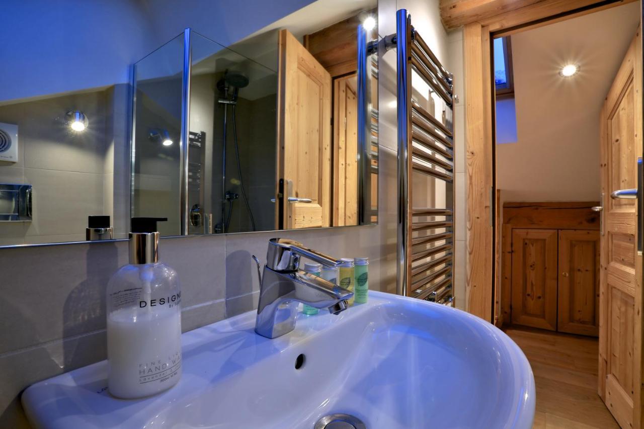 Cristalliers - 5 Bedroom Luxury In With Log Fire And Hot Tub * Chamonix