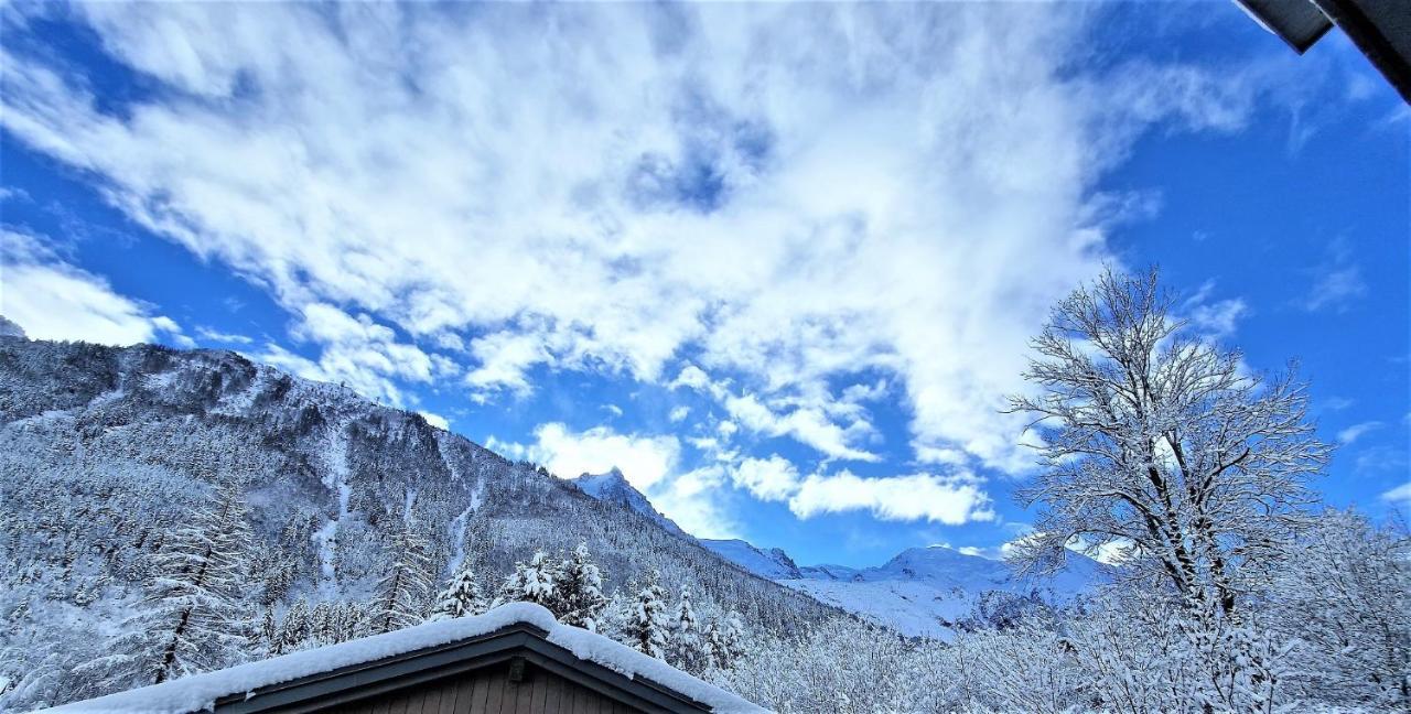 White Pearl Vue Mont Blanc *