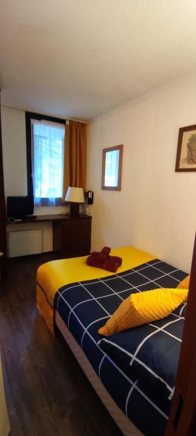 Le Chamois Blanc Chamonix, Parking Apartment Chamonix