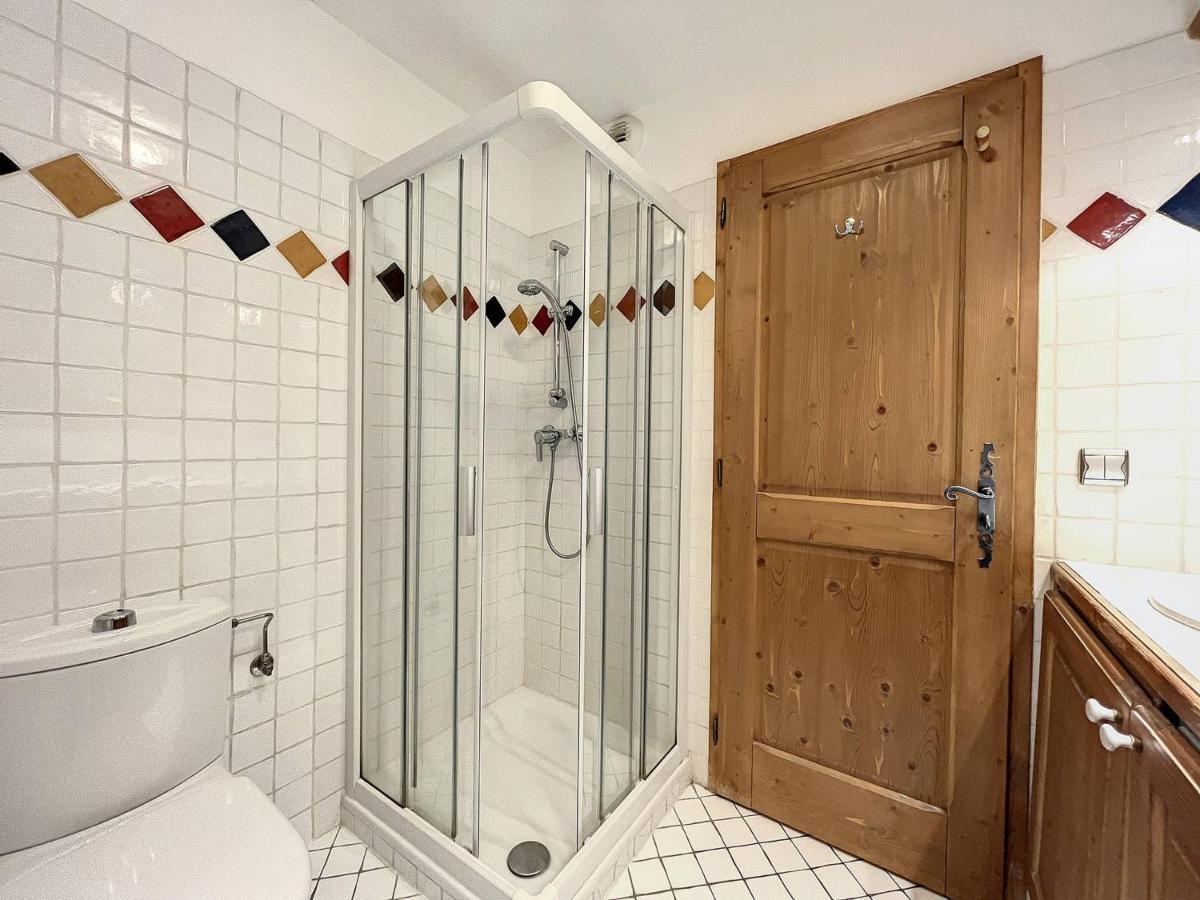 Chamonix: 3 Pieces Avec Parking Et Wifi, 6 Pers - Fr-1-507-76 Apartment