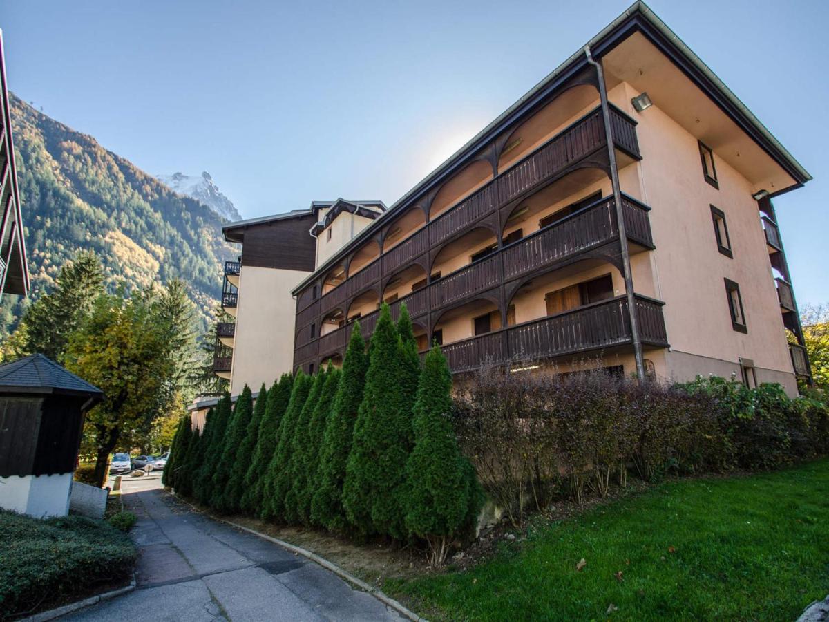 2 Pieces Pour 4 Personnes Avec Balcon Et Parking - Sud, A 5 Min Du Centre - Fr-1-343-250 * Chamonix