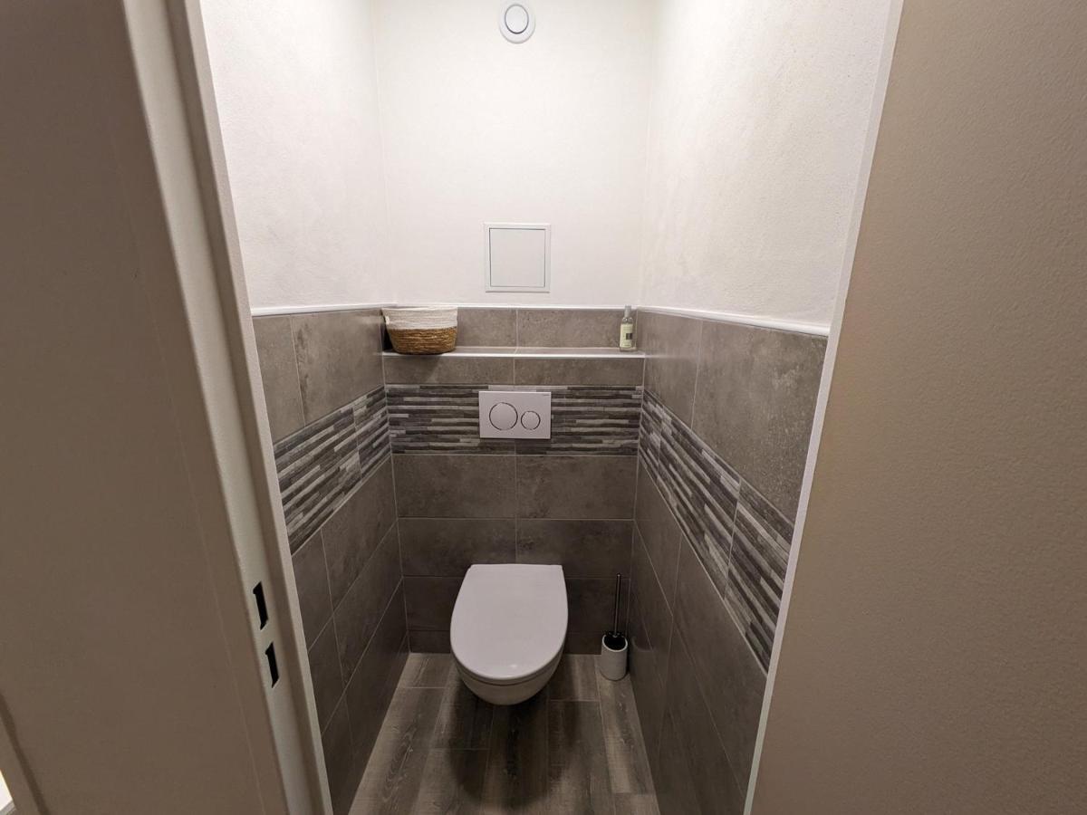 2 Pieces Pour 4 Personnes Avec Balcon Et Parking - Sud, A 5 Min Du Centre - Fr-1-343-250 Chamonix