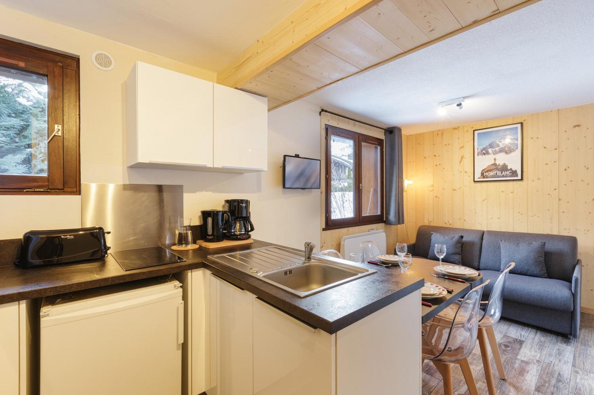 Apartment Hameau Des Grands Montets - 127 - Happy Chamonix