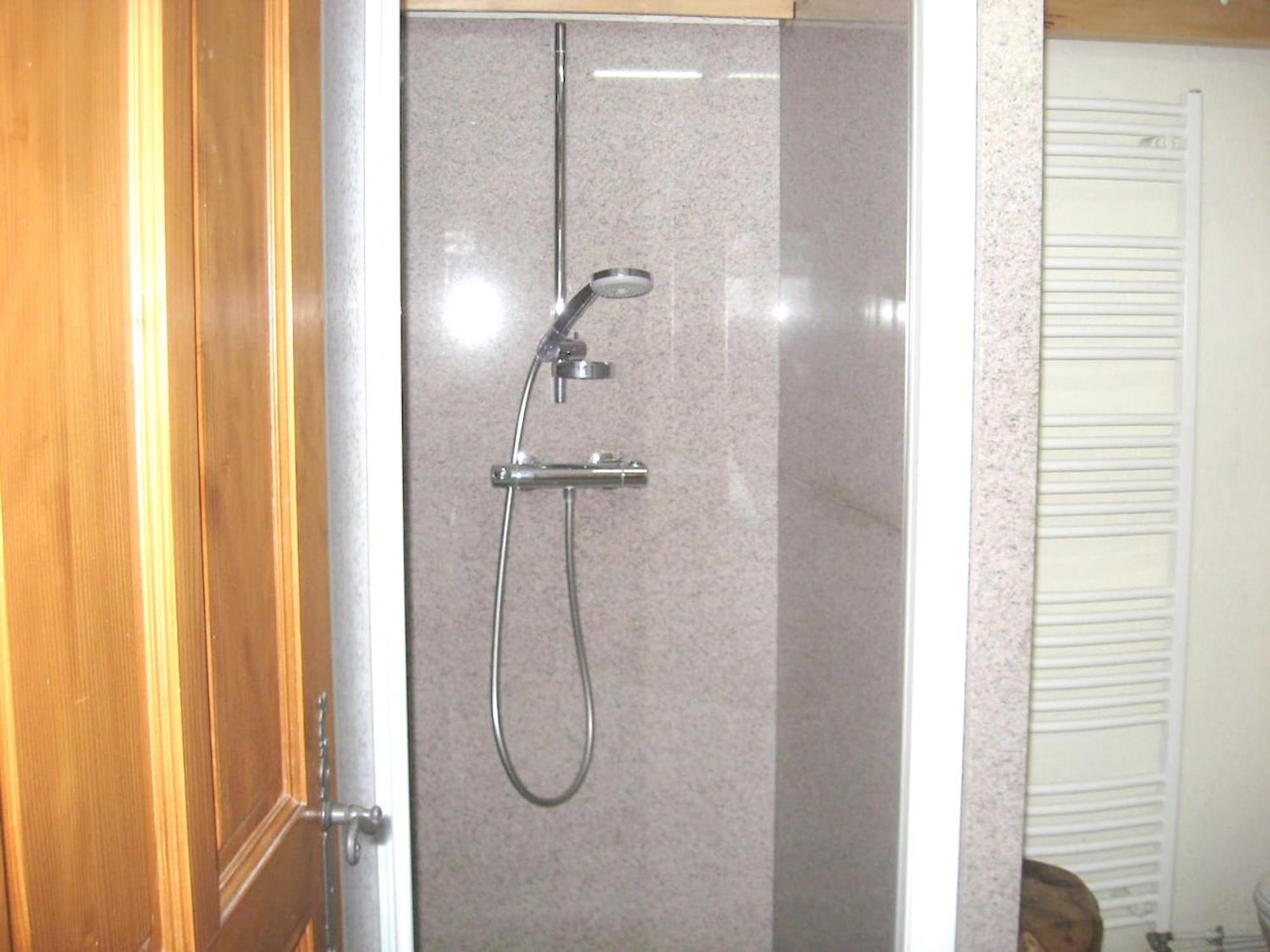 Confortable A Avec Jacuzzi 50 M² *