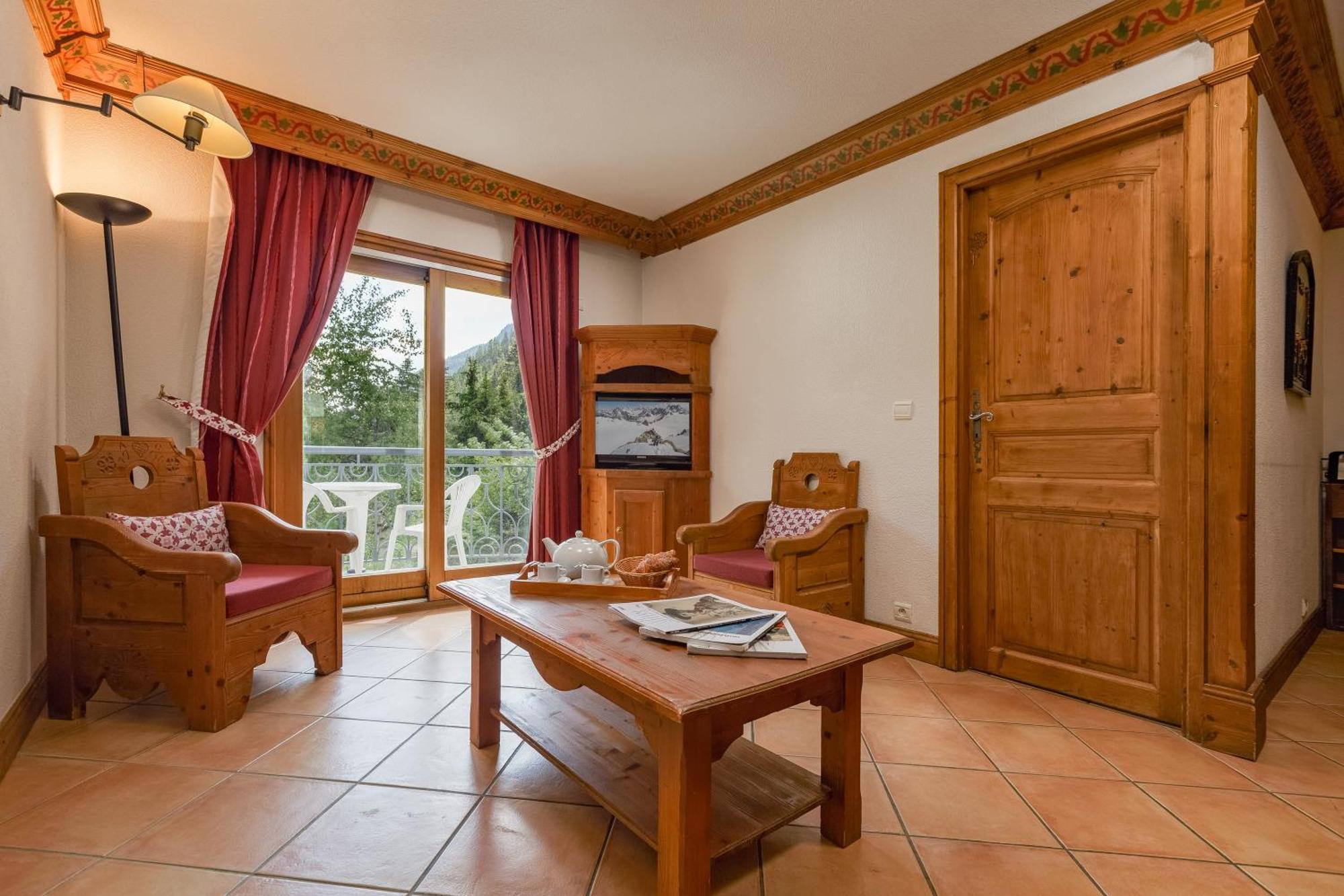 Residence Le Cristal Apartments - Happy Rentals Apartment