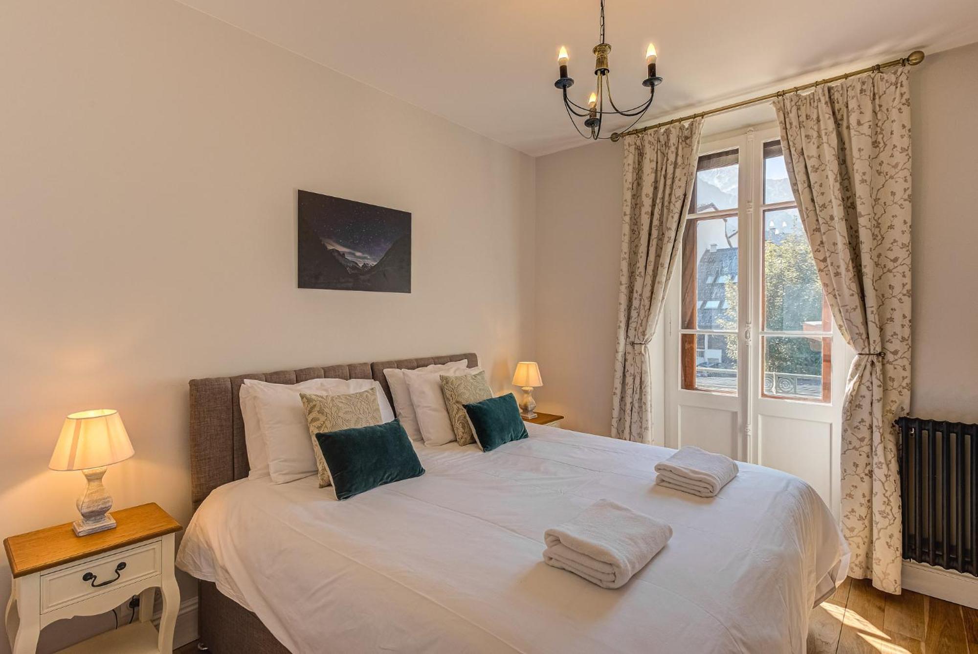 Aiguille Du Midi - Alpes Travel - Sleeps 6