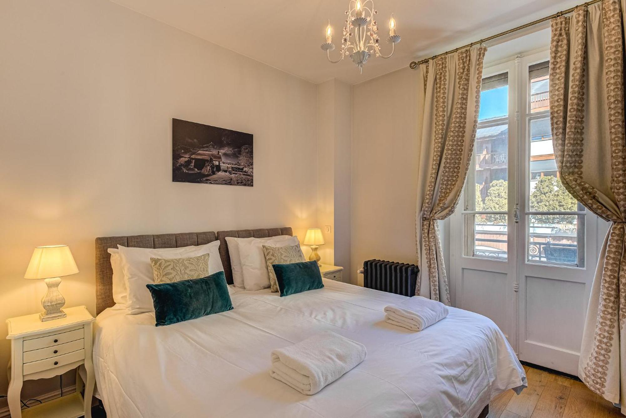 Aiguille Du Midi - Alpes Travel - Sleeps 6 * Chamonix