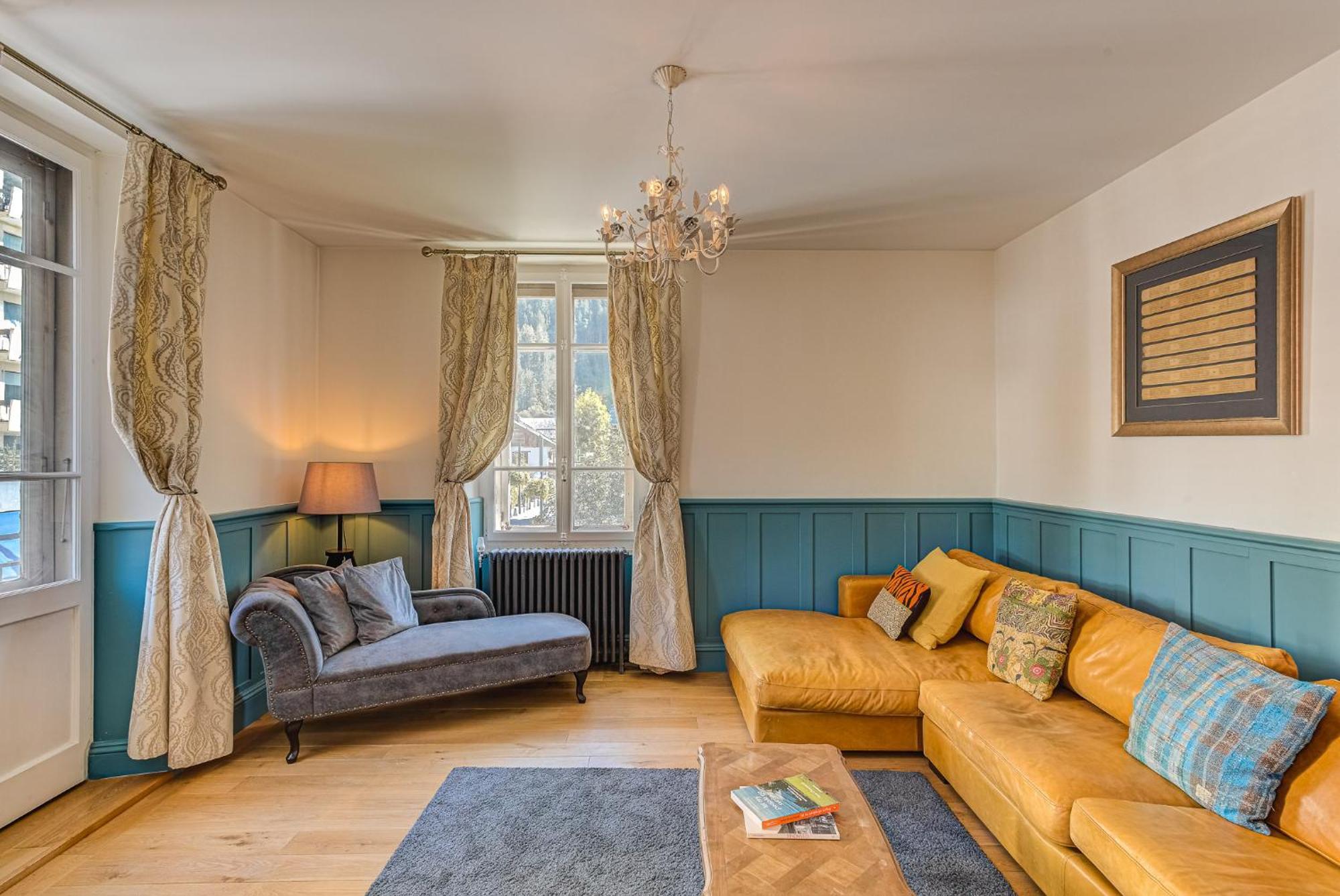 Aiguille Du Midi - Alpes Travel - Sleeps 6 Apartment Chamonix