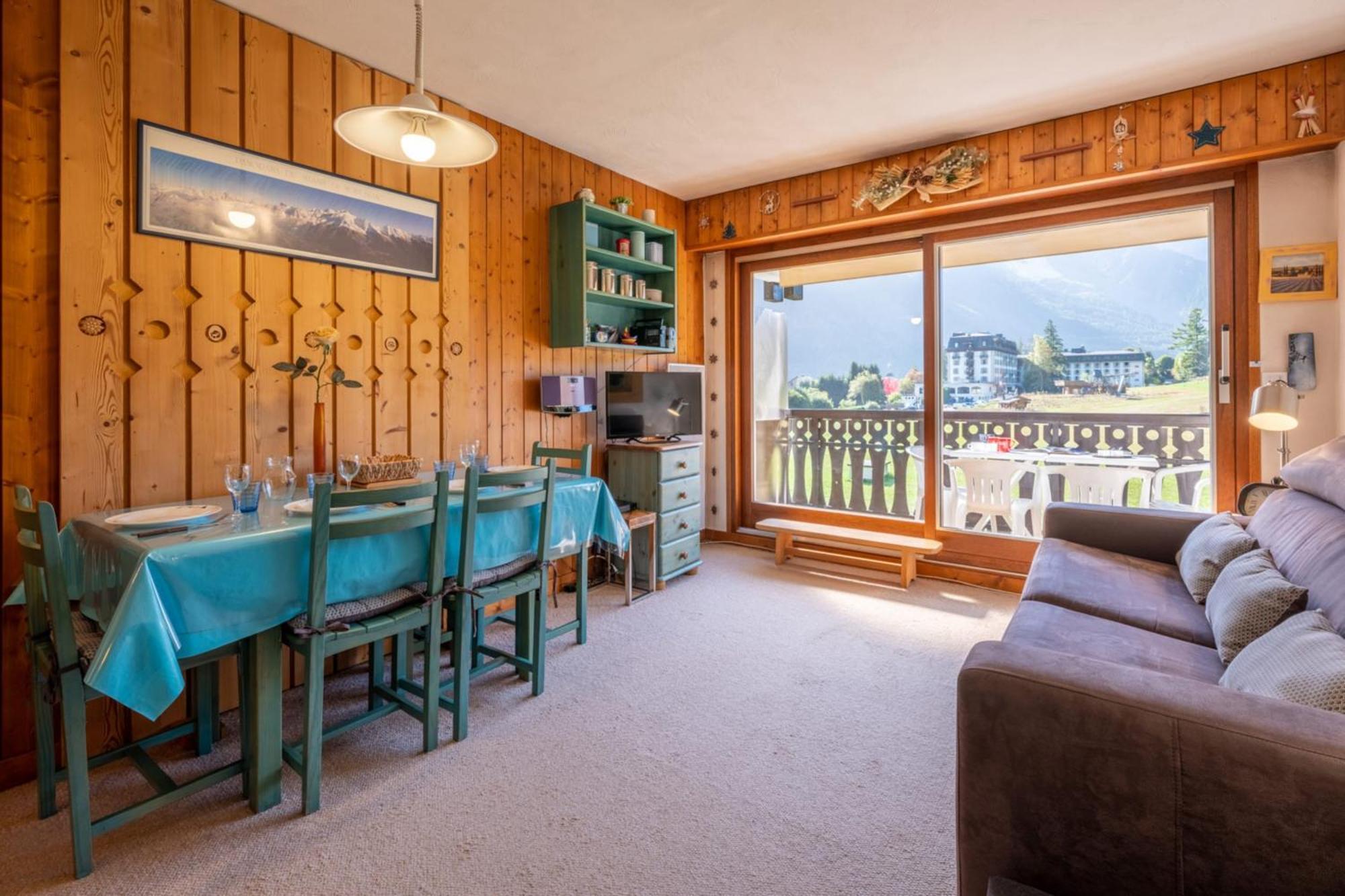 Family Mont Blanc View Apartment