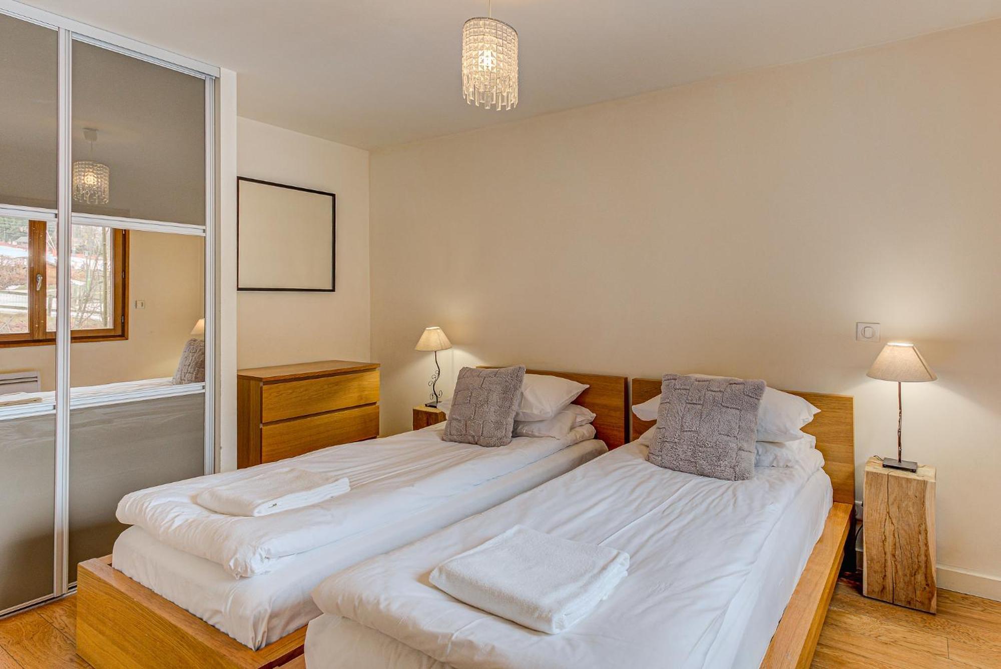 Apartment Biolay - Alpes Travel - - Sleeps 6 *