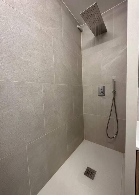 Nouveau ! Spacieux 100 M², Hyper Centre Apartment *