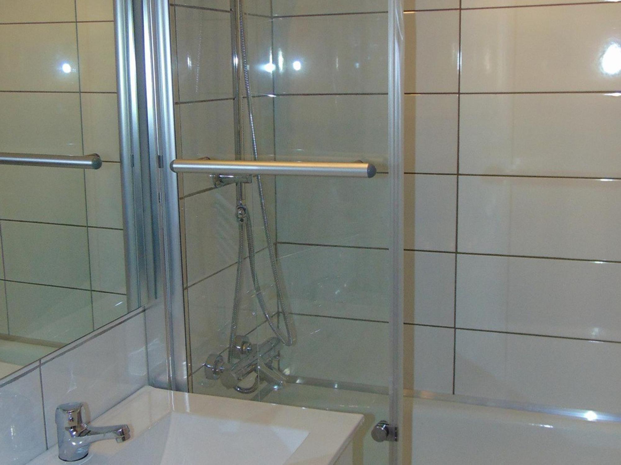 Renove A Avec Balcon, Animaux Acceptes, Parking - Fr-1-517-54 Chamonix