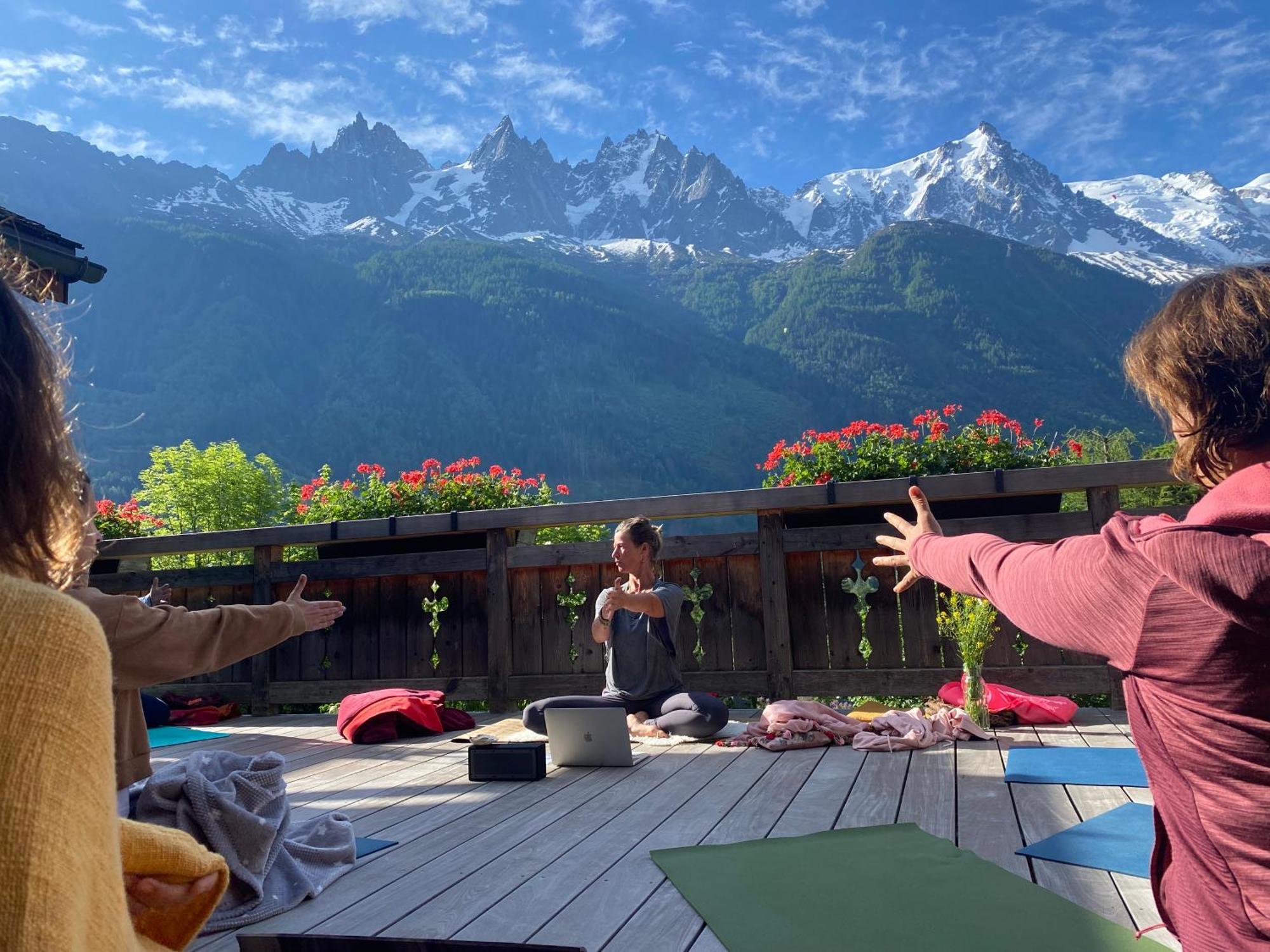 Edelweiss Yoga Chalet Resort *