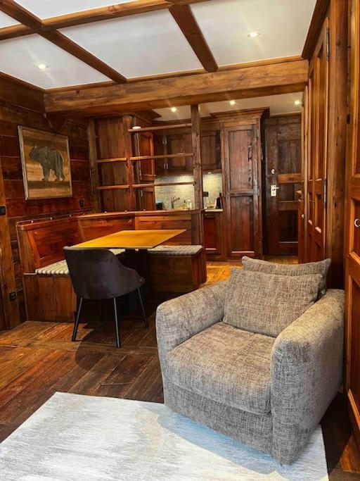 Centre, « lucille »,balcon, Vue Imprenable Et Parking Apartment Chamonix