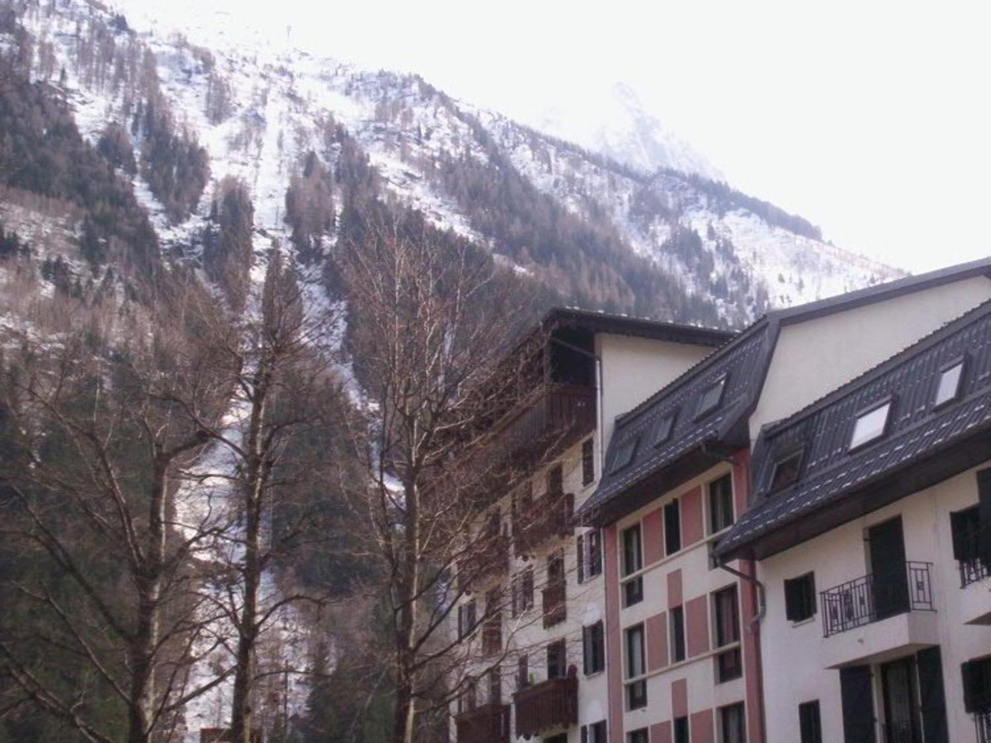 Renove A Avec Balcon, Animaux Acceptes, Parking - Fr-1-517-54 Chamonix