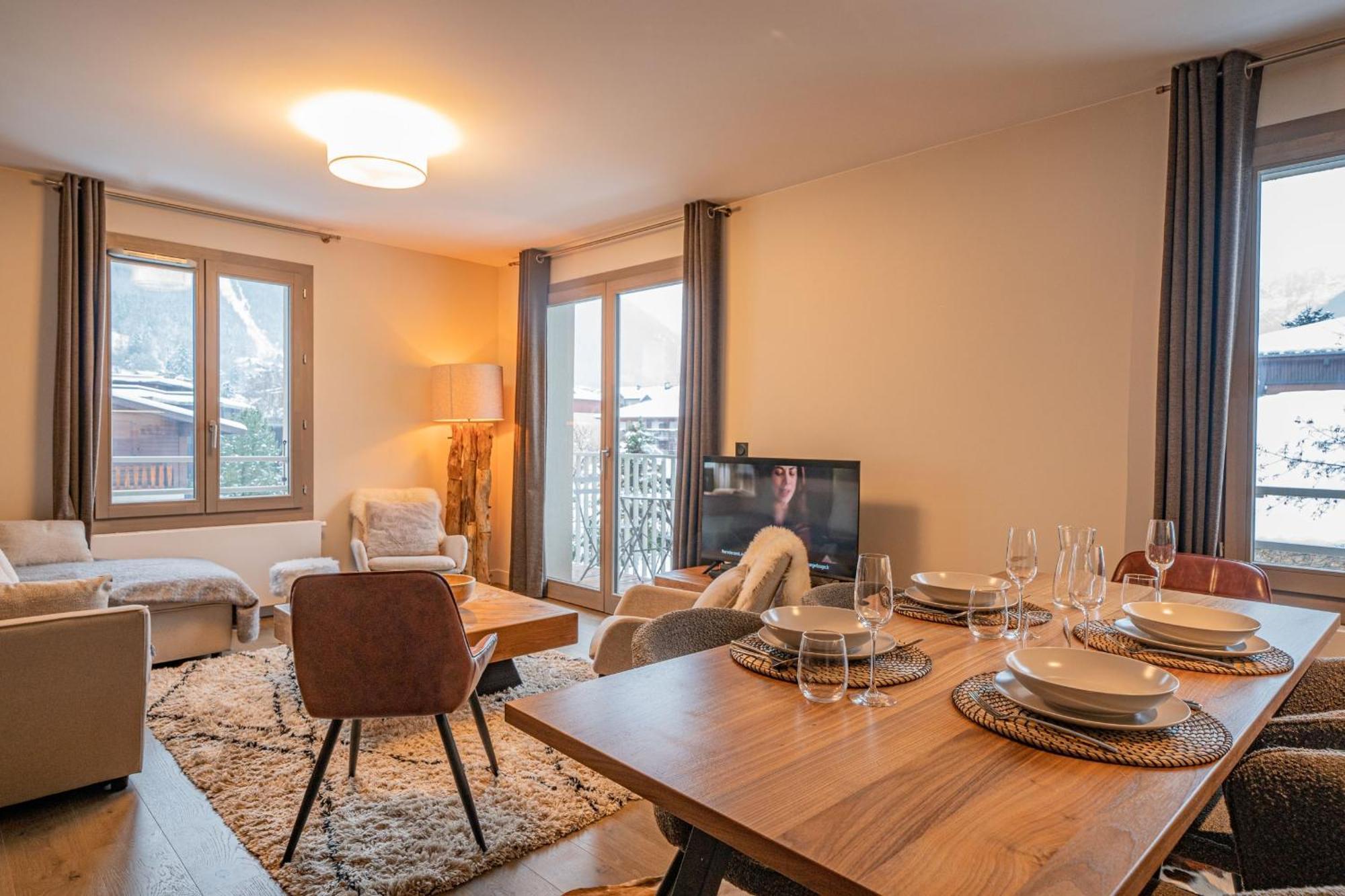 Perle Blanche - Brand New 2 Bedroom Perfectly Located Apartment