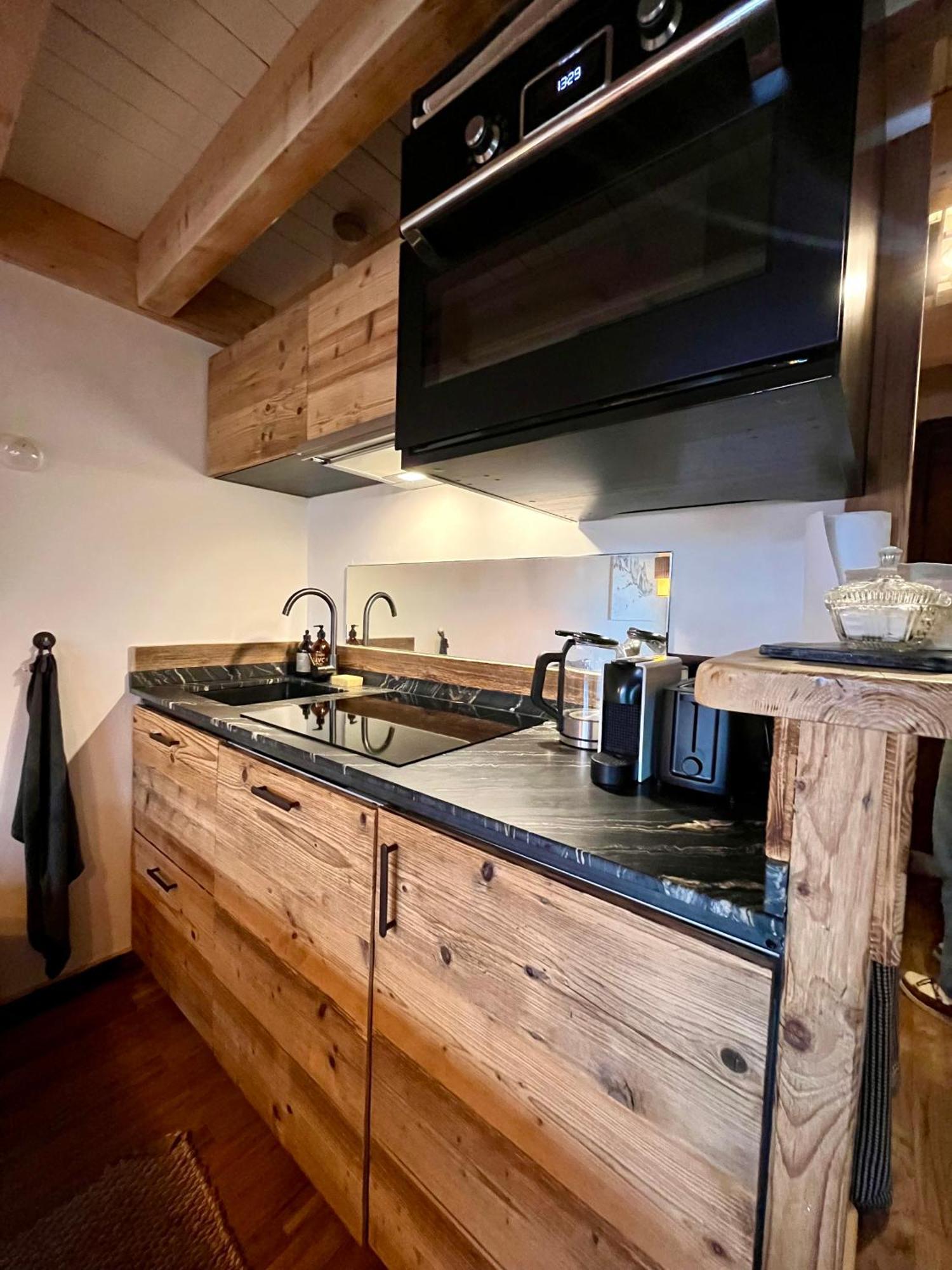 Ensoleille Aux Tines, Vue Massif Apartment *