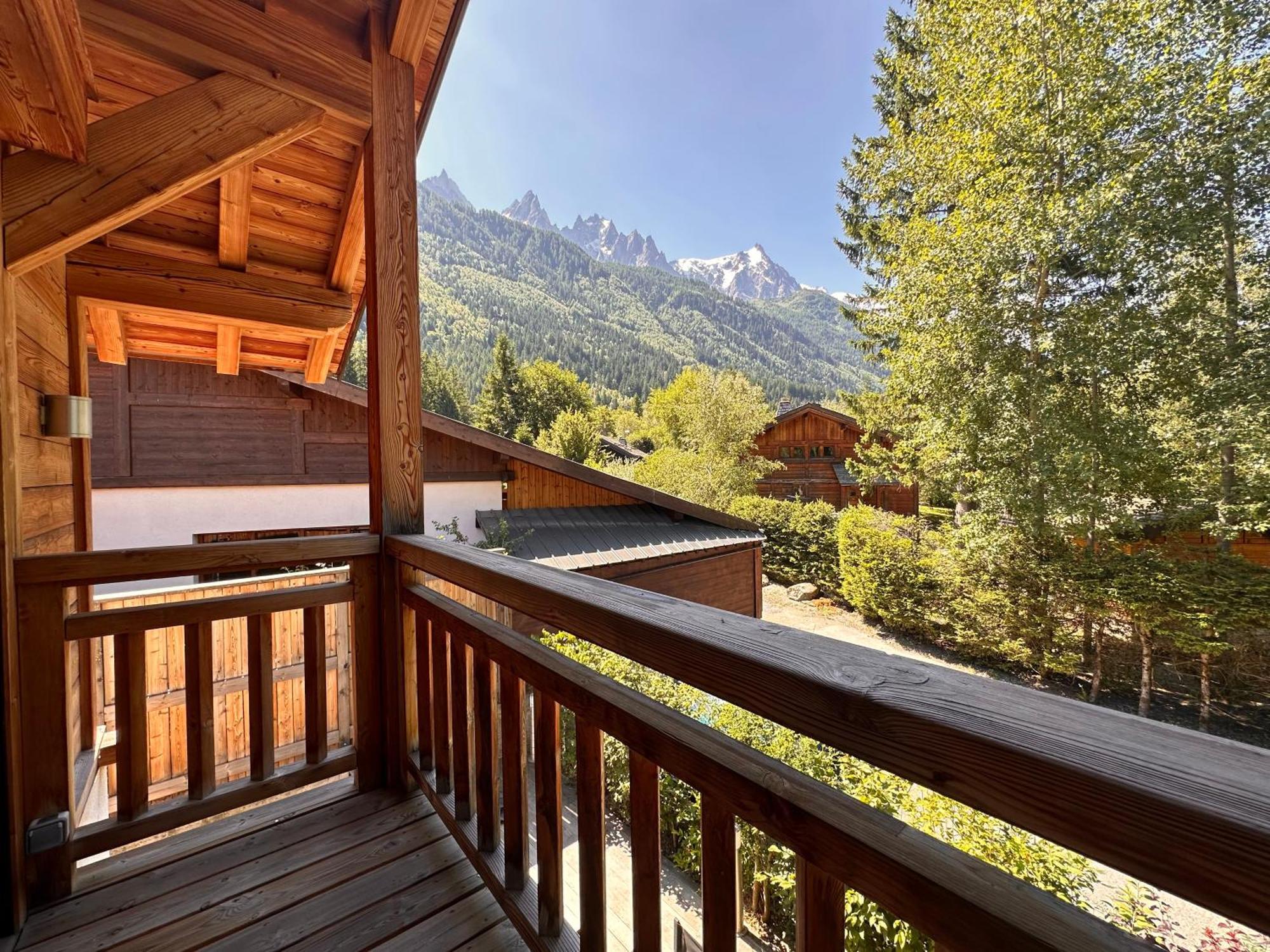 Polar Chalet *