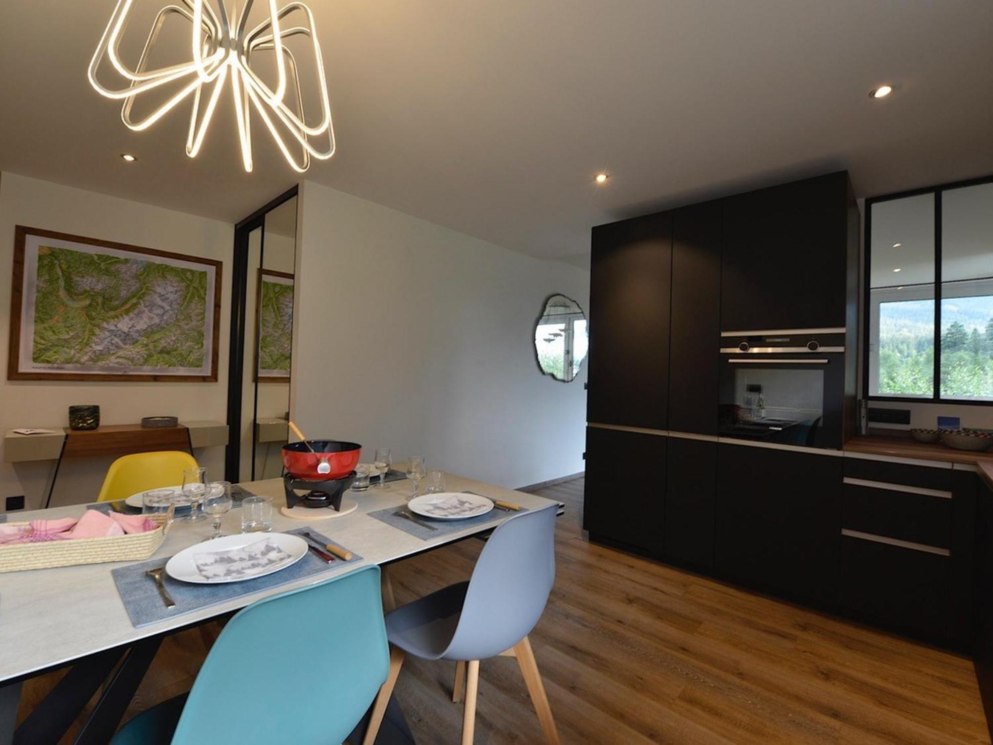 T4 Renove Avec Vue Mont-blanc, 4 Etoiles, Proche Centre, Parking - Fr-1-507-62 Apartment Chamonix