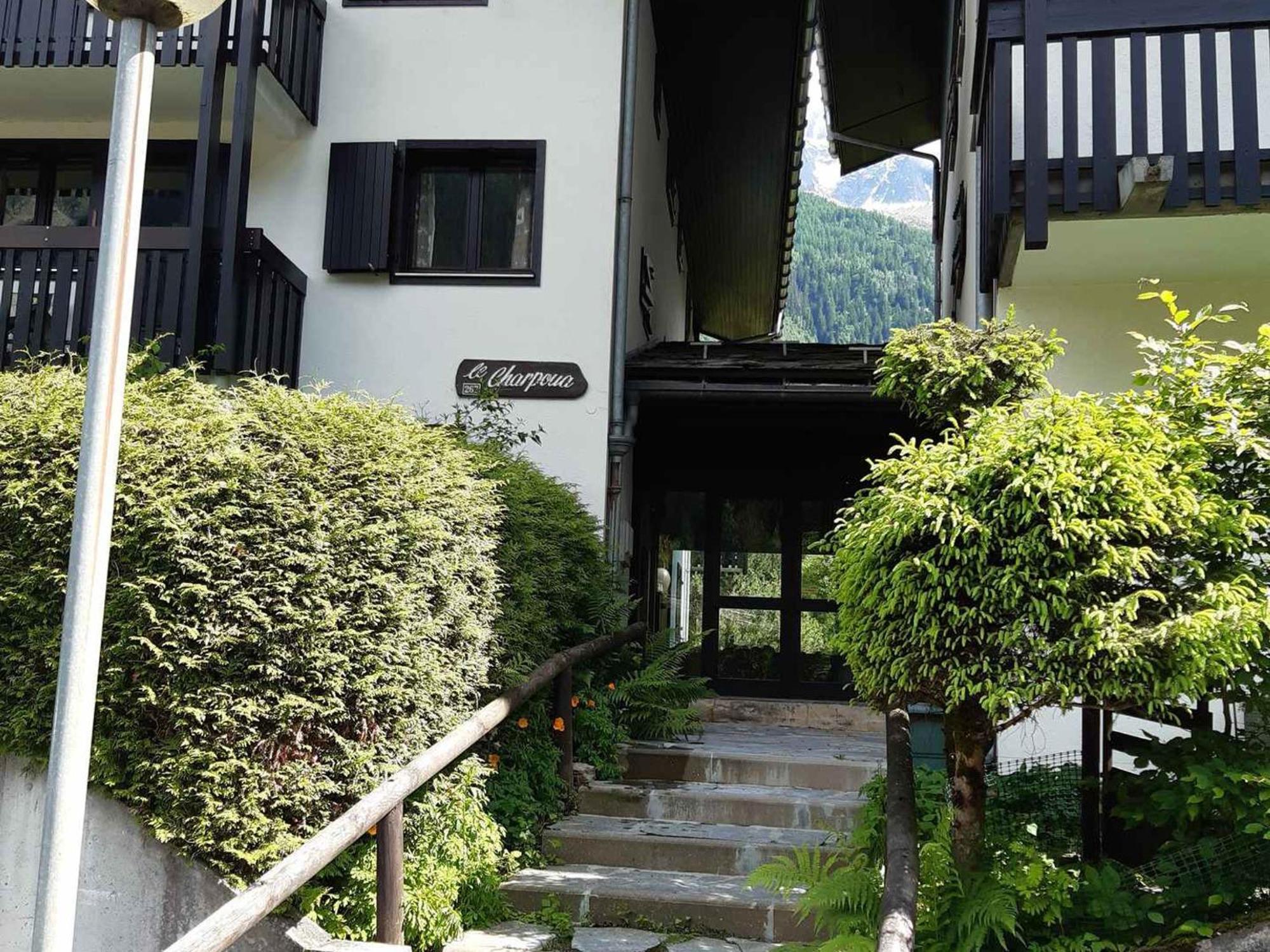 Bel Renove Avec Vue Sur Le Mont-blanc, Parking Couvert, Animaux Admis - Fr-1-517-51 * Chamonix