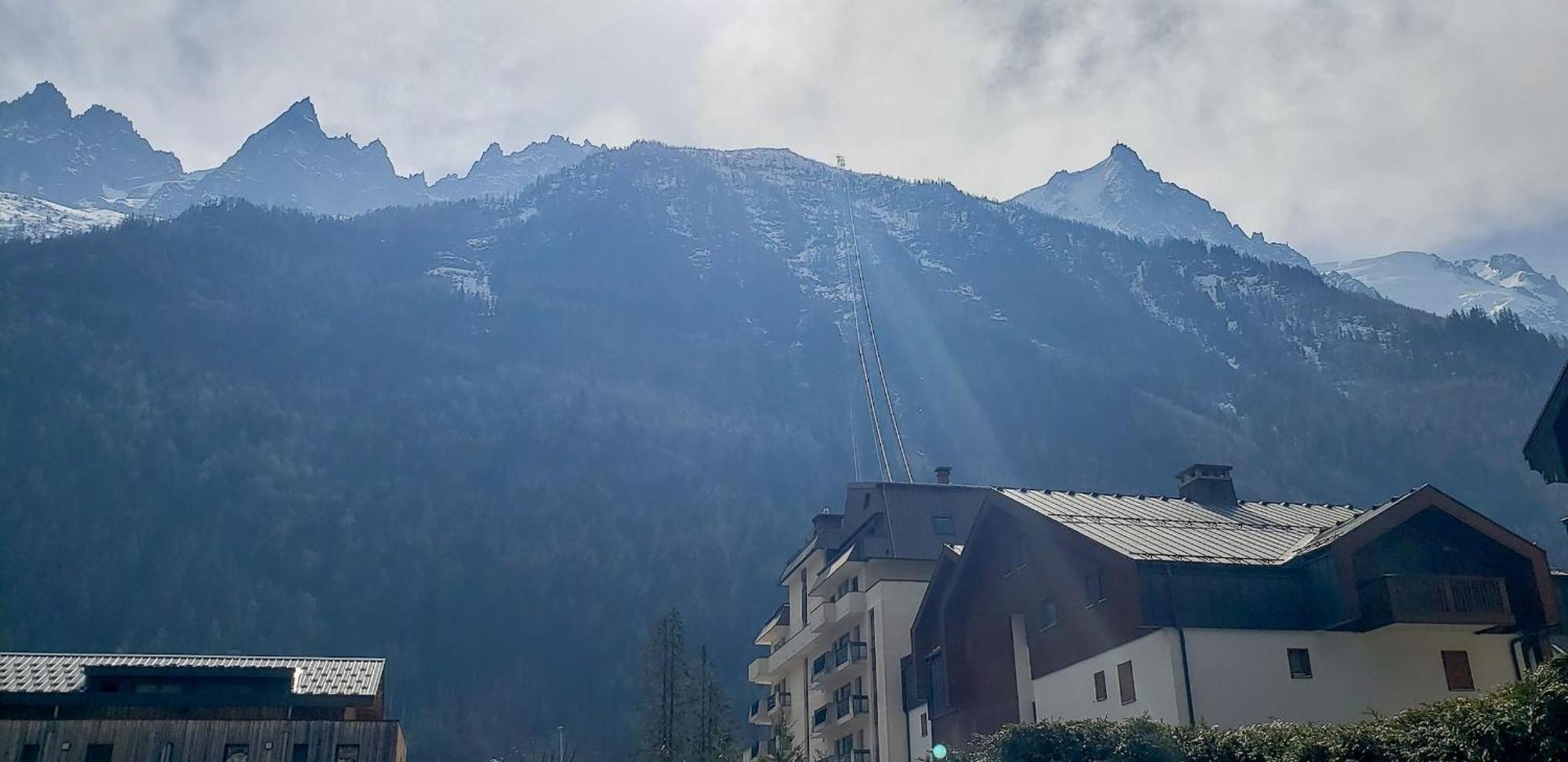 Chemin Du Sapi - Private Garden - Center Of Cham - Montblanc Views Apartment